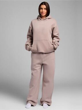 Comfrt Set Hoodie and Pants Size Medium